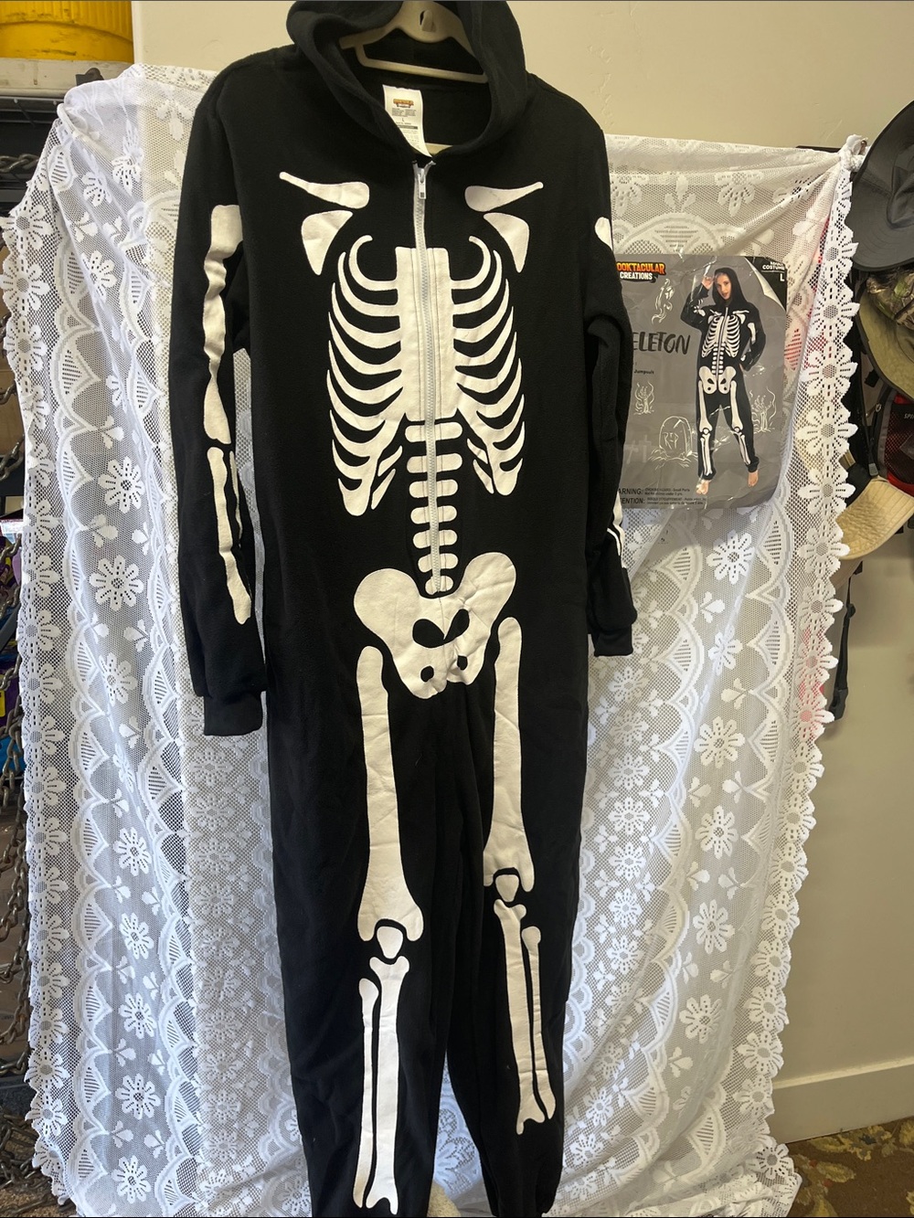 Spooktacular Skeleton Hooded Onesie Costume NIB L